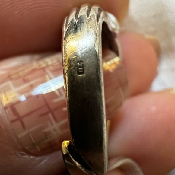 Silver and Jade ring - Picture 5 of 11